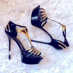 Sergio Rossi patent leather sandals with cut out details and gold hardware 38